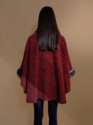 PONCHO ROUGE ET NOIR